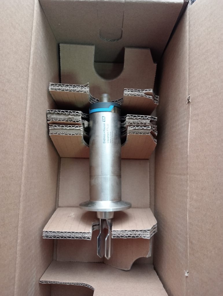 Датчик предельного уровня Endress-Hauser Liquiphant FTL33-AA4M3AB3CJ